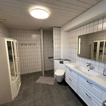 Hyggelig 2 Plans I Villa *